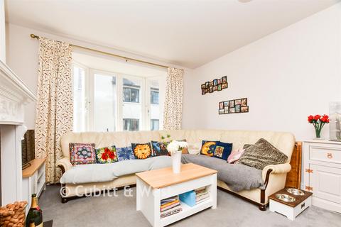 2 bedroom maisonette for sale, West Street, Dorking RH4