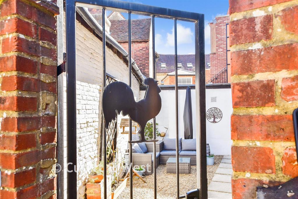 External Lifestyle Photograph