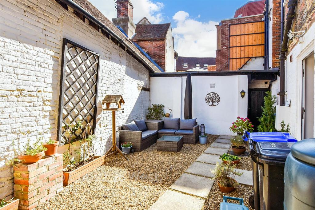 Courtyard Gardens