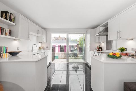 2 bedroom apartment for sale, Sternhall Lane, Peckham Rye, London, SE15