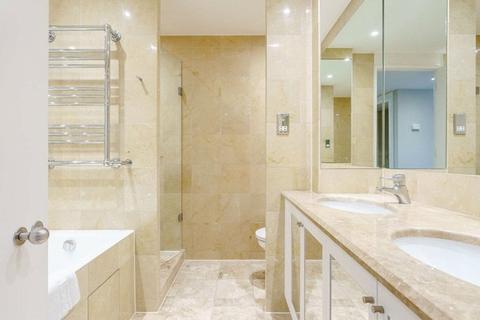 2 bedroom apartment to rent, Circus Apartments, Hanover House, E14