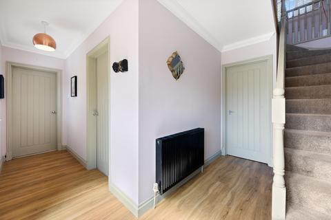 undefined, High Street, Burton Latimer, NN15