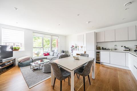 3 bedroom flat for sale, Oxford Road, Kilburn, London, NW6