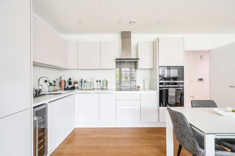 3 bedroom flat for sale, Oxford Road, Kilburn, London, NW6