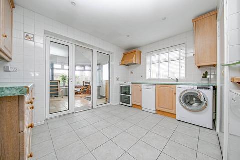 17 Alexandra Road, Weeley, Clacton-on-sea, CO16 9HS