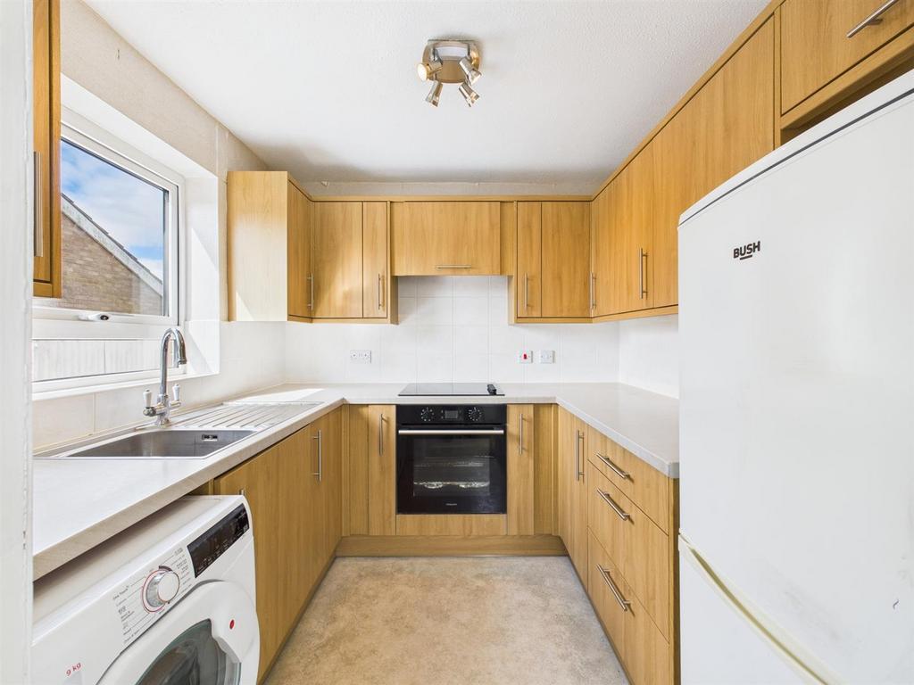 Kitchen: