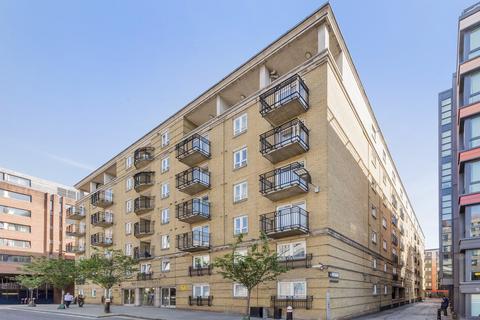 2 bedroom apartment to rent, Globe View, London EC4V