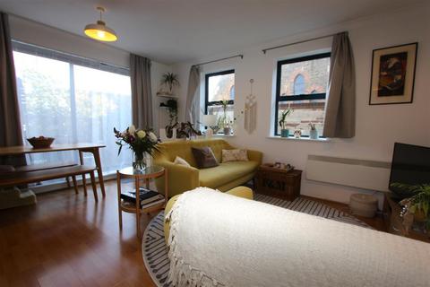 2 bedroom apartment for sale, 130 - 132 Tottenham Lane, London N8