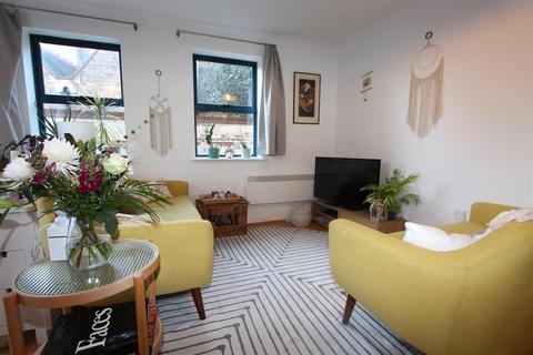 2 bedroom apartment for sale, 130 - 132 Tottenham Lane, London N8