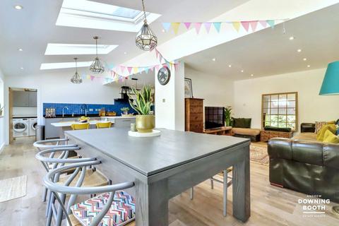 4 bedroom detached house for sale, Inglewood Grove, Sutton Coldfield B74
