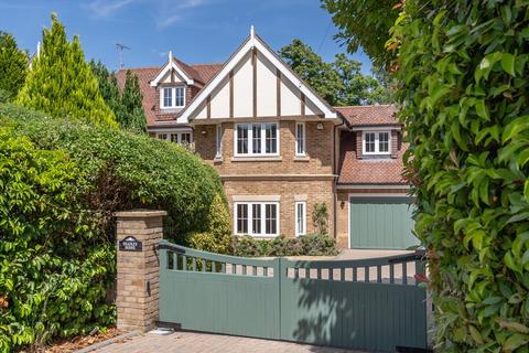 Headley House Beech Close, Cobham, KT11 2EN