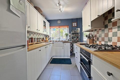 32 Chapel Road, Llanharan, Pontyclun, CF72 9QB