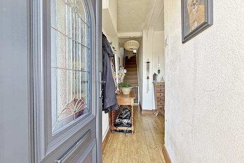 32 Chapel Road, Llanharan, Pontyclun, CF72 9QB