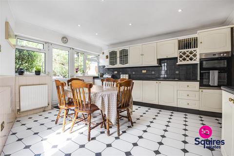 undefined, Grants Close, Mill Hill, London