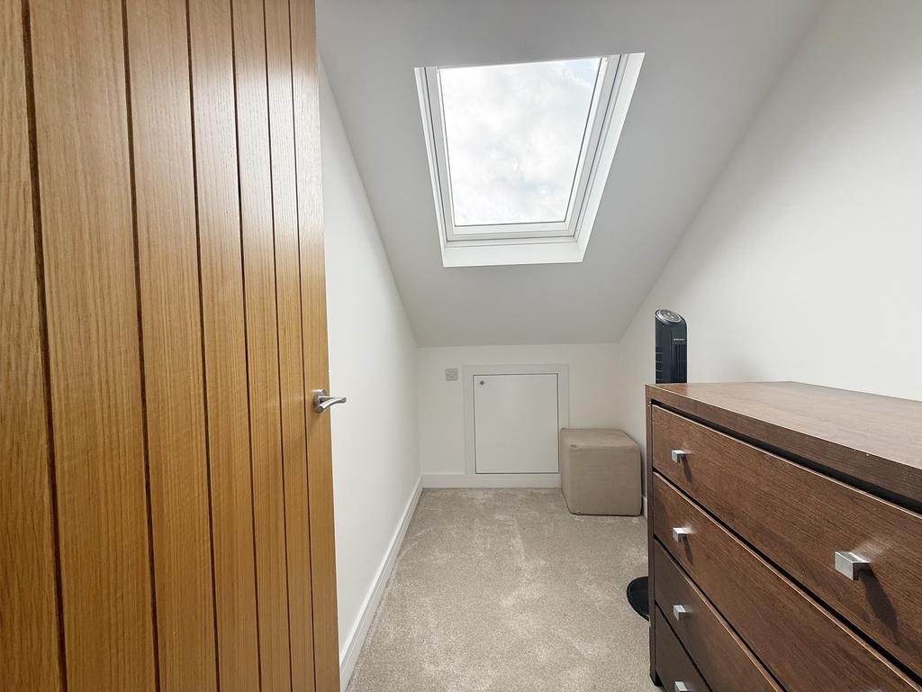 Walk in cupboard
