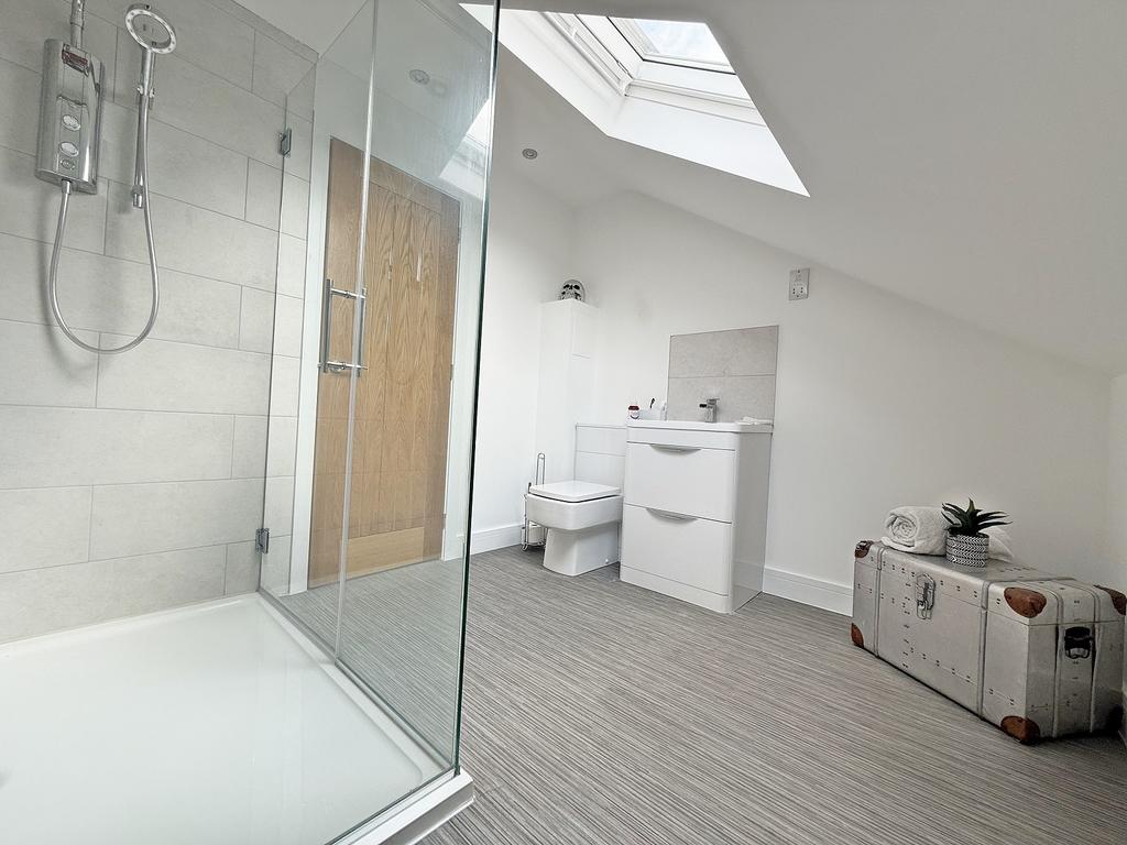 Ensuite Shower Room