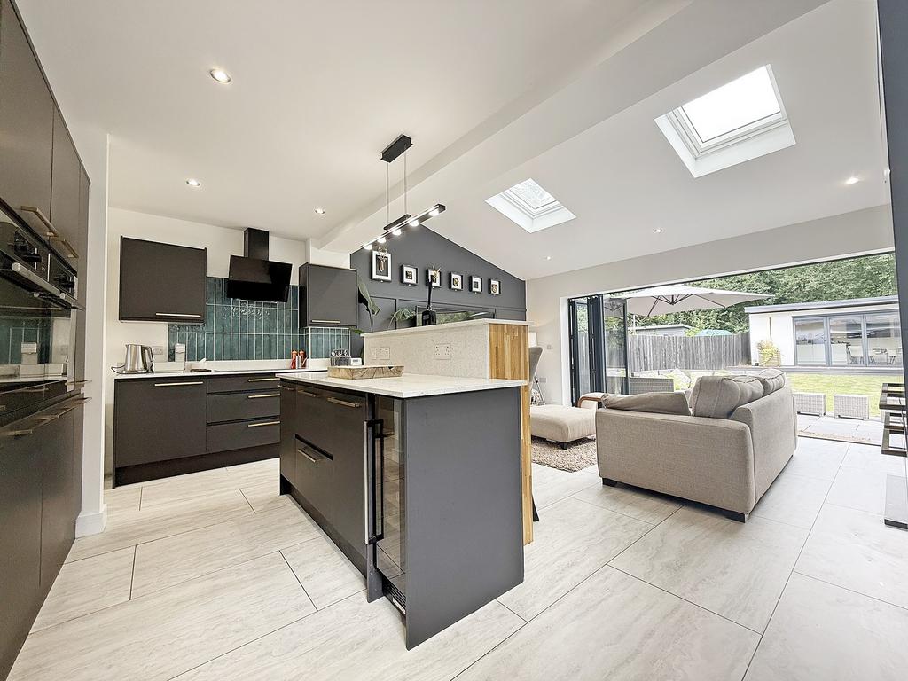 Kitchen/Diner/Family Room