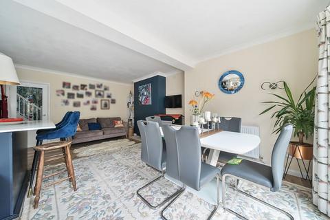 15 Brook Way, Bromham, Bedford, MK43 8PG