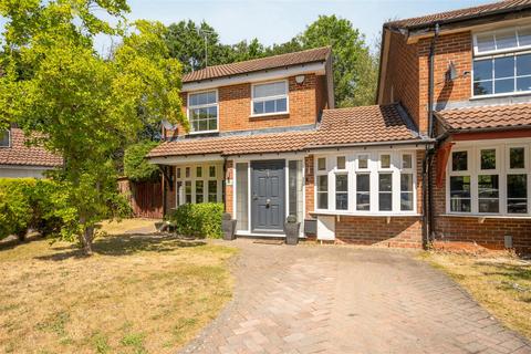 undefined, Ringwood Close, Ascot