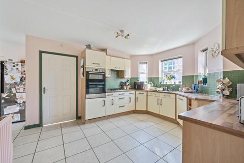 3 Damson Drive, Mortimer, Reading, RG7 3WZ