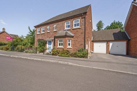 3 Damson Drive, Mortimer, Reading, RG7 3WZ