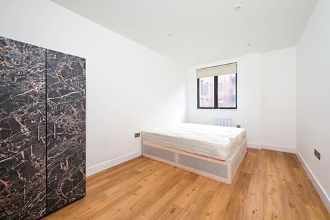 undefined, Farnborough Road, Farnborough, GU14