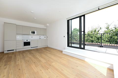 2 bed flat/apartment for rent in Farnborough Road, Farnborough, GU14