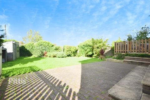 2 bedroom barn conversion to rent, Church Road Havenstreet PO33