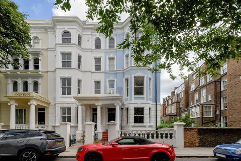 Flat 2, 19 Colville Terrace, London, W11 2BU
