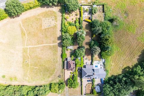 3 bedroom detached house for sale, London Road, Hertfordshire AL1