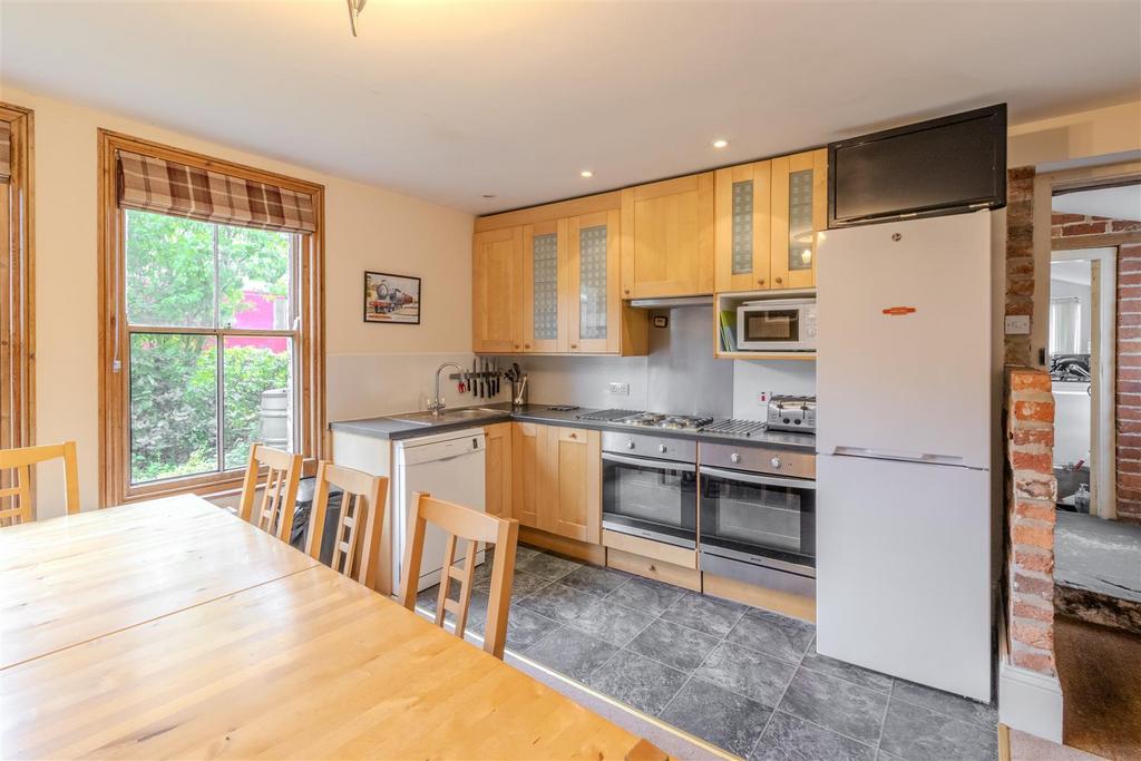 32 Undercliffe (26 of 27)[1].jpg