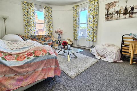 2 bedroom apartment for sale, Old Church Road, North Somerset BS21