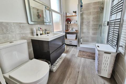 2 bedroom apartment for sale, Old Church Road, North Somerset BS21