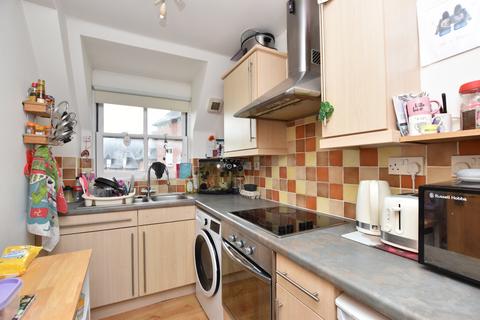 2 bedroom apartment for sale, Haslers Place, Great Dunmow CM6