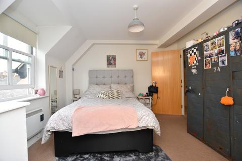 2 bedroom apartment for sale, Haslers Place, Great Dunmow CM6