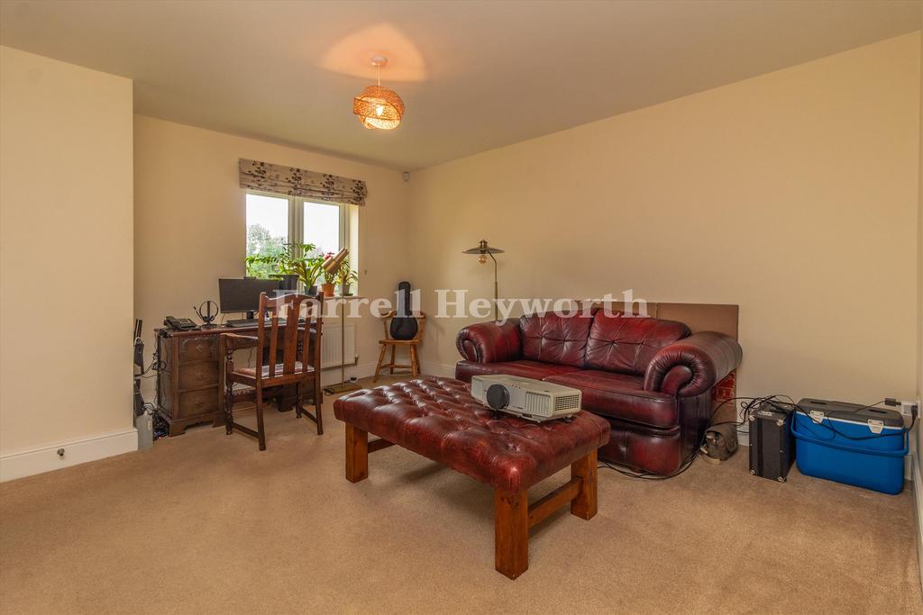 Lounge image 2