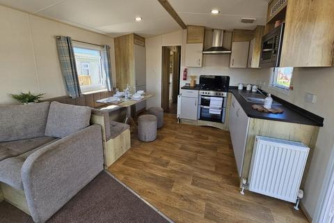 3 bedroom static caravan for sale, Flag Hill, Great Bentley, Colchester, CO7
