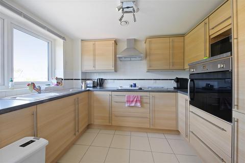 2 bedroom apartment for sale, Marbury Court, Chester Way, Northwich