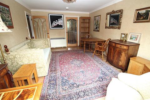 2 bedroom apartment for sale, Rougham Road, Bury St. Edmunds IP33