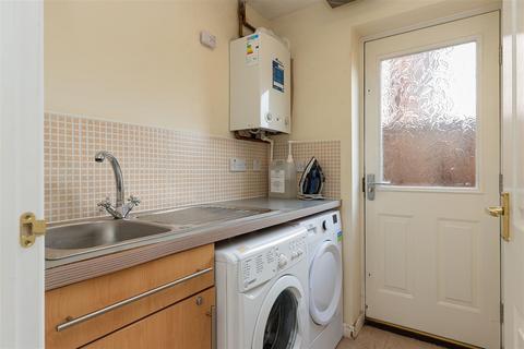 9 Lakeside Close, Stoke-on-trent, ST1 5GB