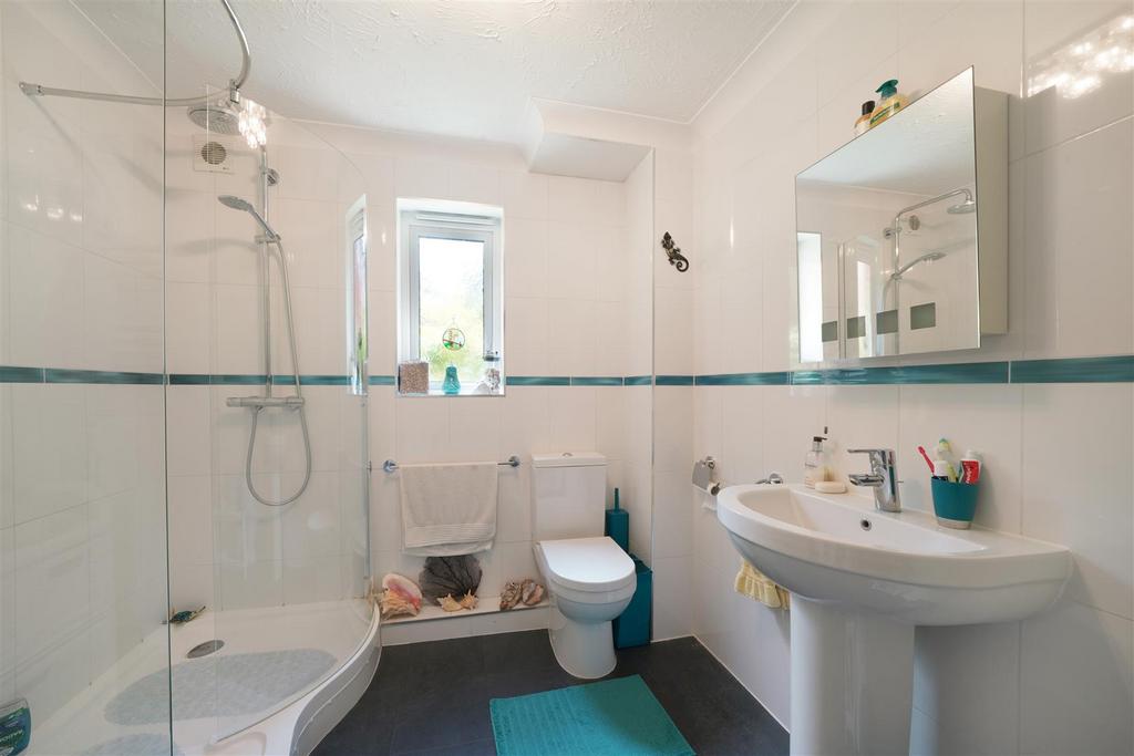 Flat 11, Bishops Court - l Yy9 Ri JYkj Jue Cz DTj Mh.jpg