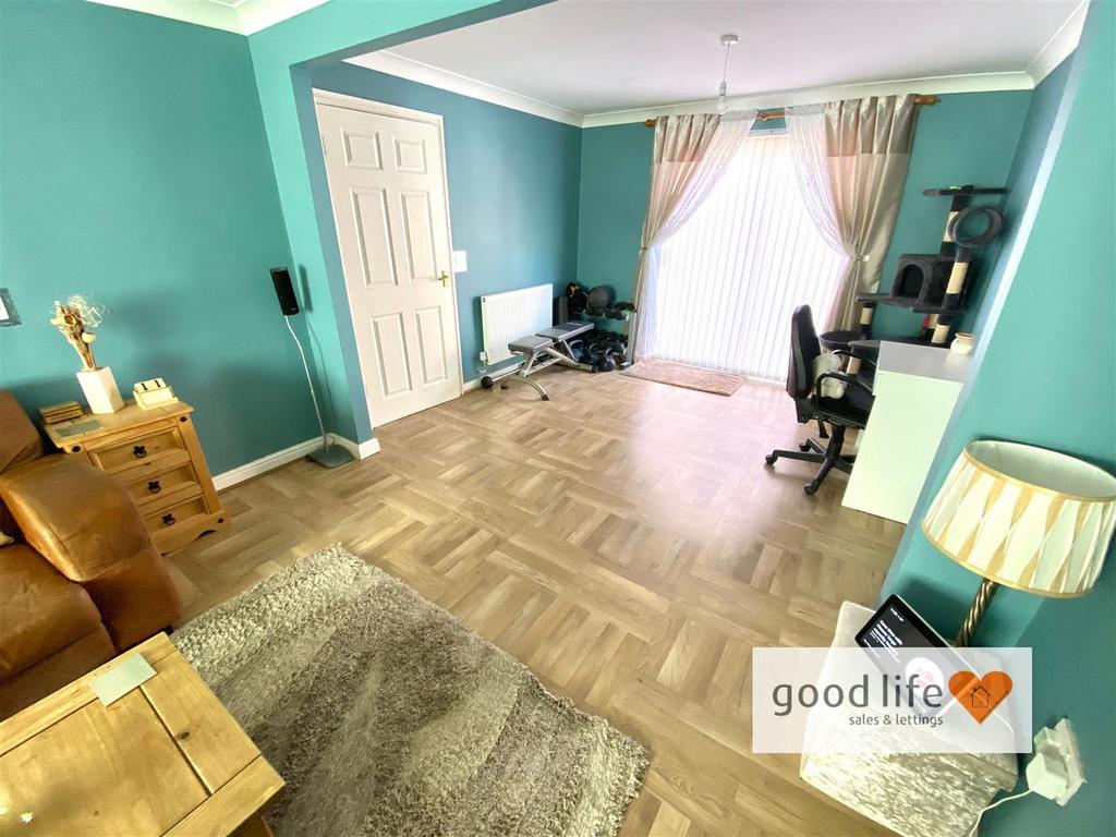 20250711 103647496 i OS5 HIGHCLERE.jpg