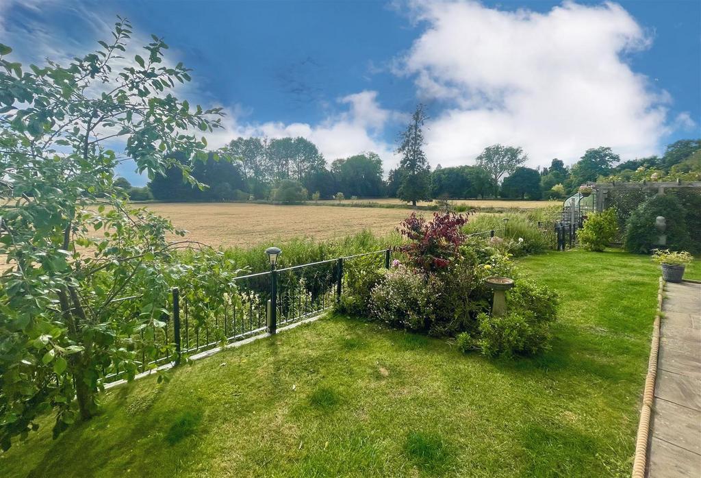 D28 BEA14-6281-438 E-8619-E26 D1060 F493.jpeg