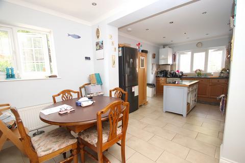 1 Daleside, Orpington, BR6 6EG