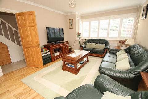1 Daleside, Orpington, BR6 6EG