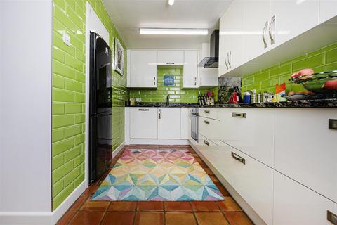 undefined, Thornhill Road, Huddersfield HD3