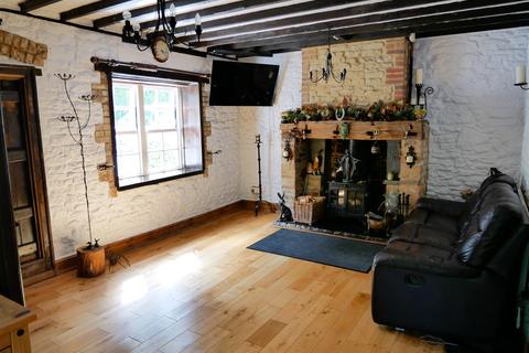 undefined, Hilmarton, Calne