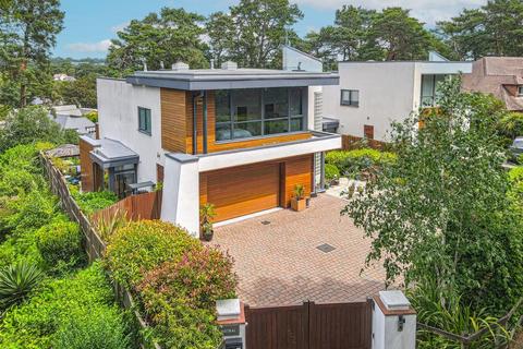 4 bedroom detached house for sale, Crichel Mount Road, Evening Hill