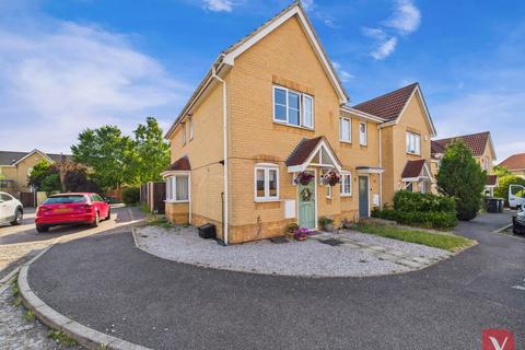 2 bedroom end of terrace house for sale, Hutton Close, Luton LU4