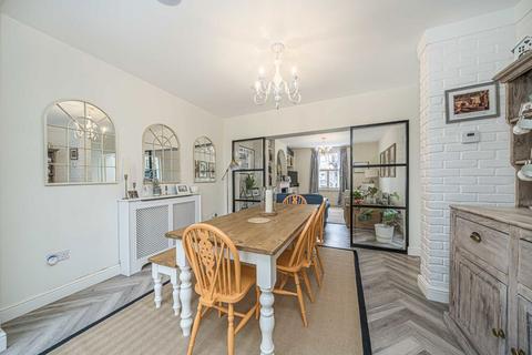 15 Bearfield Road, Kingston Upon Thames, KT2 5ET